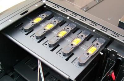 Einbau von 5,25 Zoll Geräten