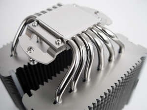 Boden und Heatpipes des NH-D14 CPU-Kühler