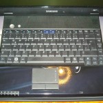 Choiix Comforter Lapdesk mit Notebook Choiix Comforter Lapdesk mit Notebook
