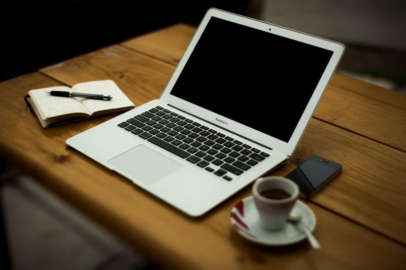 home office 336377 800 mit einem gebrauchten Notebook lässt sich bares Geld sparen