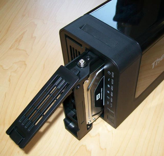 thecus n2310 nas server NAS-Server - der universelle Netzwerkspeicher