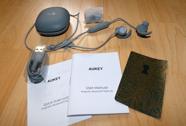 Aukey EP-B60 Bluetooth Kopfhörer Aufbau, Lieferumfang und Design