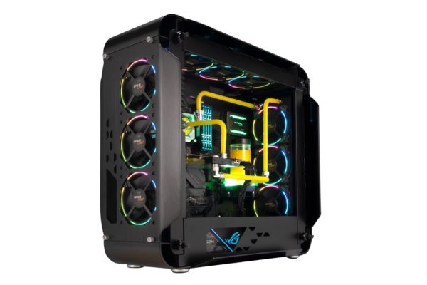 InWin 925-Tower seitlich von hinten mit blick auf die Lüfter