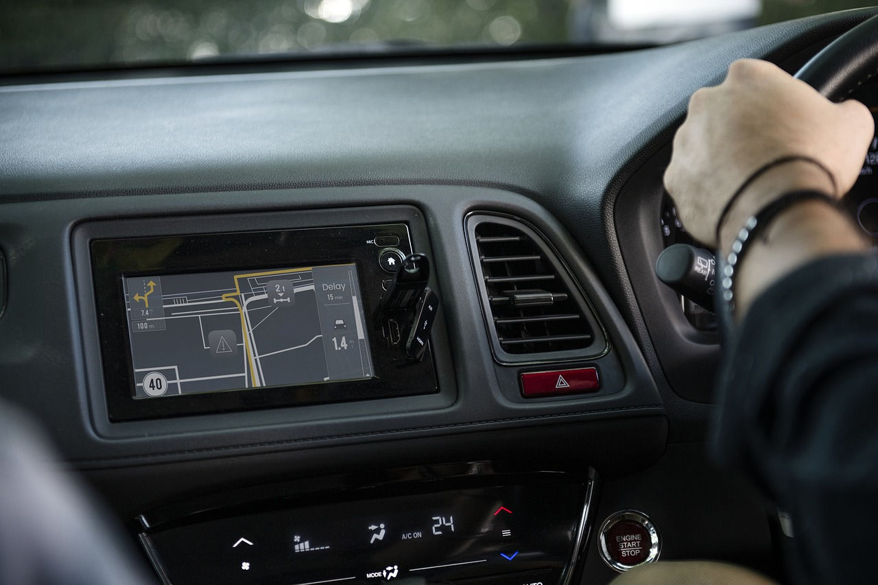 Was bedeutet TMC beim Navi im Auto und wie funktioniert es?