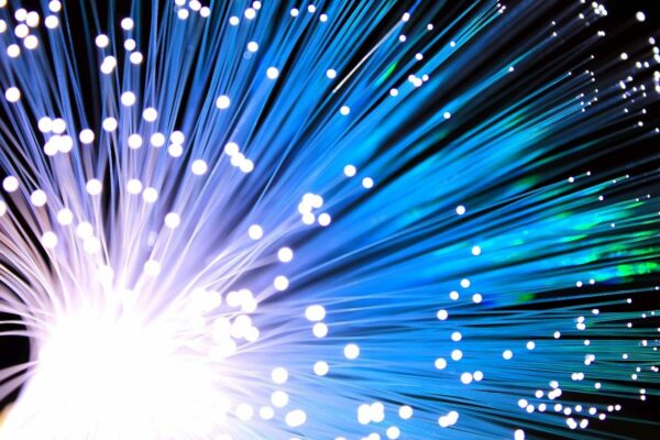 Glasfaser Kabel für Netzwerk und Internet