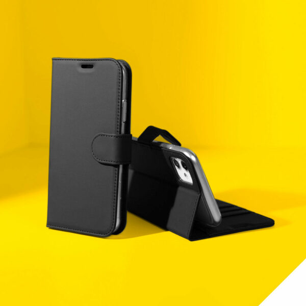 Accezz Wallet Case für das iPhone SE 2020 Accezz Wallet Case für das iPhone SE 2020