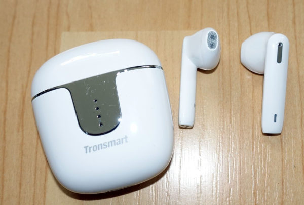 tronsmart onyx ace 04 Tronsmart Onyx Ace Ohrhörer und Ladekoffer