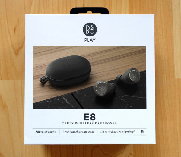 Bang und Olufsen Play Beoplay E8 Verpackung