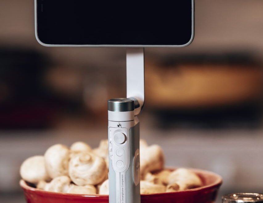 Powervision S1 ist der weltweit kleinste 3-Achsen Smartphone Gimbal