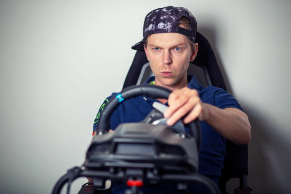 Simracing – Fahrsimulation auf höchstem Niveau