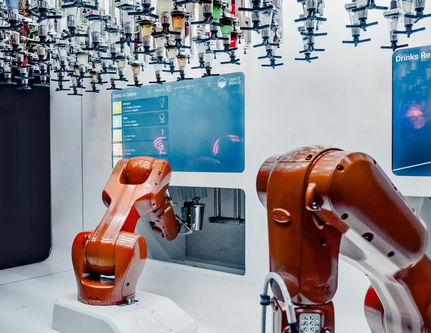 Cobots Roboter bei der Arbeit