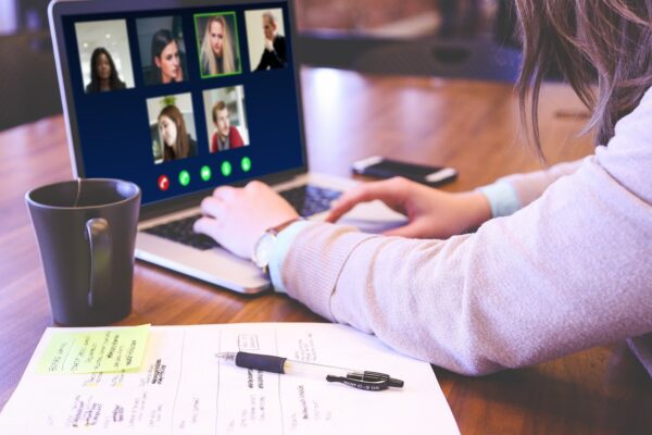 Plattformen für Videokonferenzen und Online-Unterricht