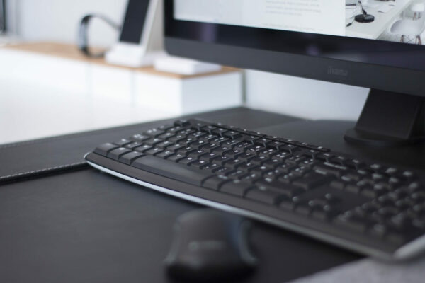 Monitor, Drucker und andere Peripheriegeräte Monitor, Drucker und andere Peripheriegeräte