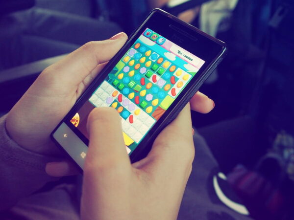 Candy Crush Mobil Gaming