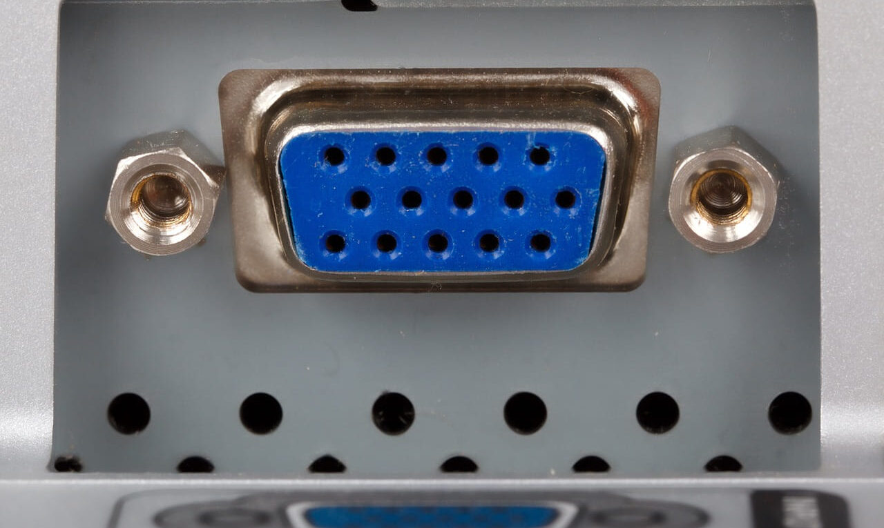 analoger VGA-Anschluss am Monitor