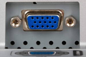 analoger VGA-Anschluss am Monitor