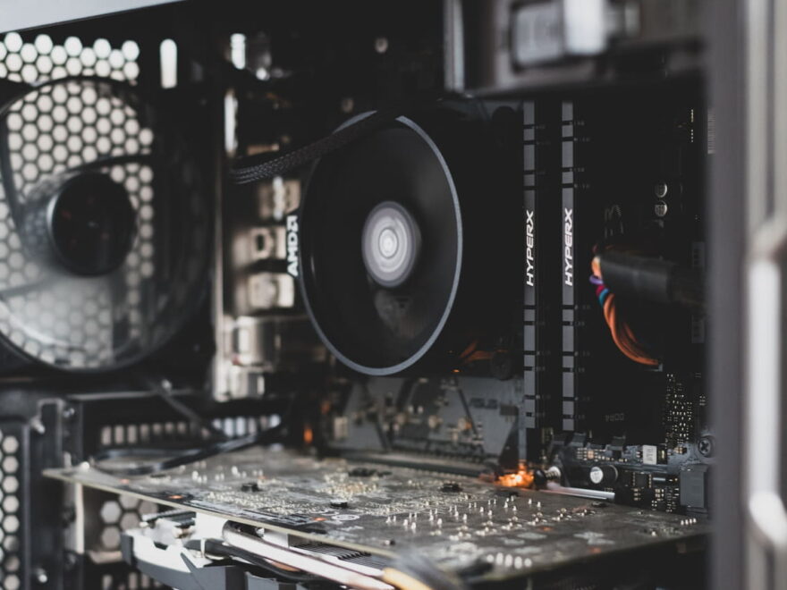 CPU-Kühler auf Prozessor
