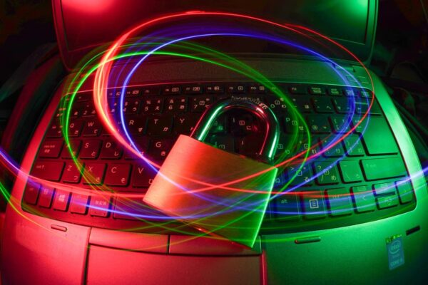 10 Grundregeln der Internetsicherheit 10 Grundregeln der Internetsicherheit