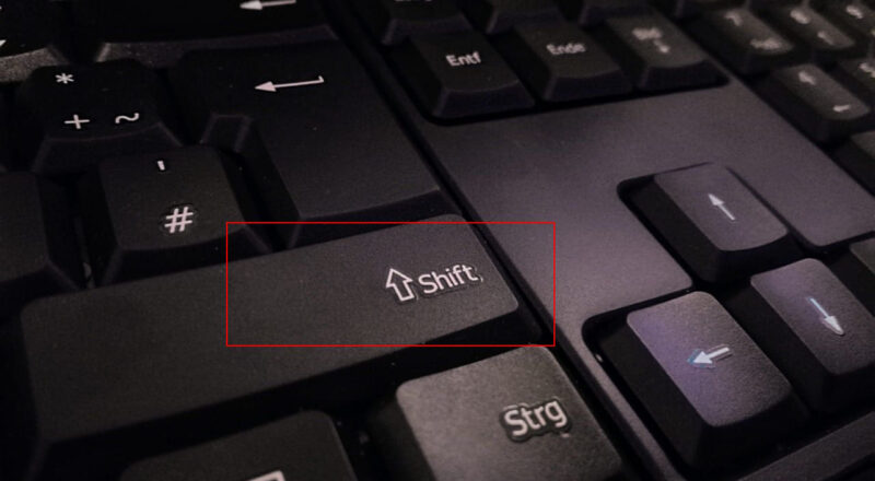 Shift-Taste auf PC-Tastatur hervorgehoben