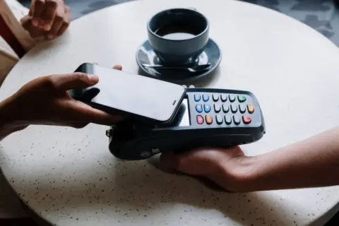 Apple Tap to Pay