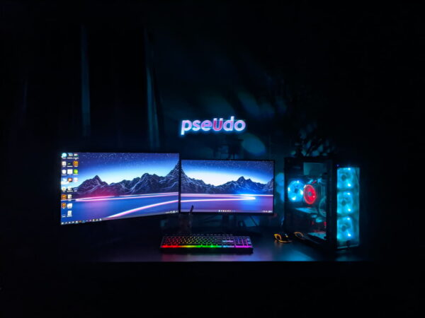 Gaming-Monitore auf dem Schreibtisch
