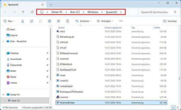 RuntimeBroker.exe im System32-Ordner überprüfen RuntimeBroker.exe im Ordner System32 unter Windows 11