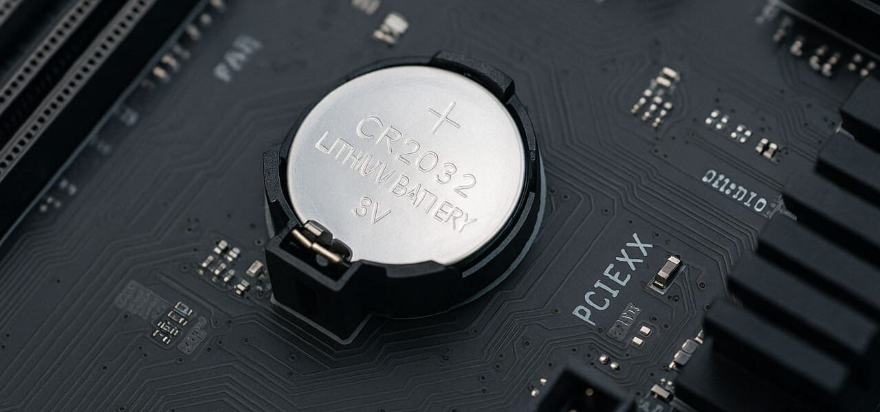 BIOS-Batterie vom Typ CR2032 auf einem PC-Mainboard