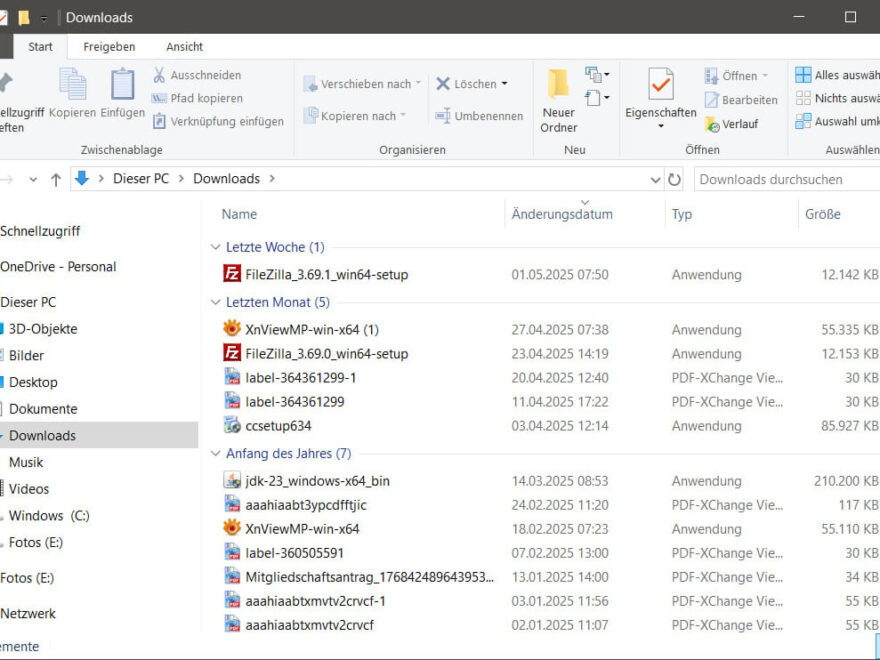 Windows Explorer mit geöffneter Download-Ansicht zum Löschen alter Dateien unter Windows