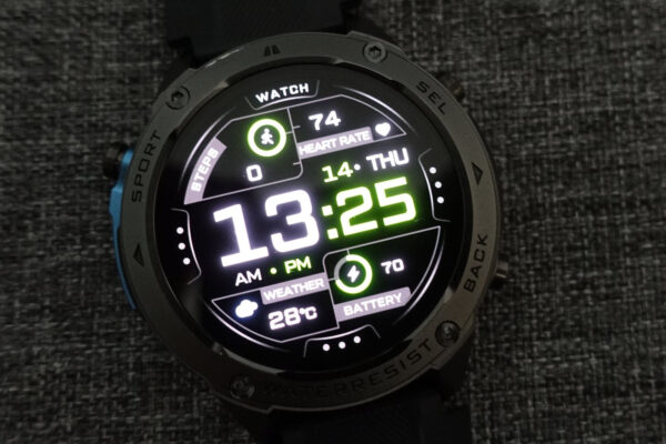Kardena CARE GPS – Design und AMOLED-Display im Test Kardena CARE GPS mit hellem AMOLED-Display im Test