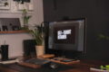 monitore homeoffice arbeitsplatz Moderner Arbeitsplatz mit Monitoren fürs Home-Office und Zubehör