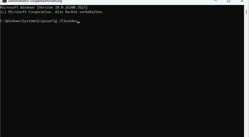 Windows Eingabeaufforderung mit dem Befehl ipconfig /flushdns zum DNS Cache löschen.
