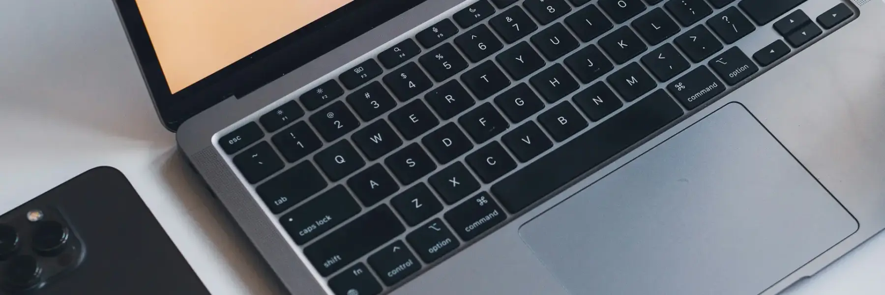 Generalüberholter Laptop als Beispiel für Refurbished Hardware im Jahr 2026