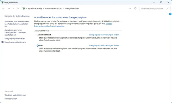 Verfügbare Energiesparpläne in Windows 11 vergleichen Übersicht der Energieoptionen in der Windows 11 Systemsteuerung mit Auswahl der Energiesparpläne